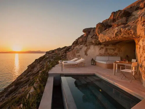 Luxury Travel Cap Rocat Suite