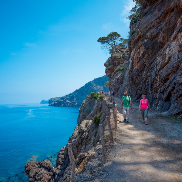 ActiveEscape Hike Coast