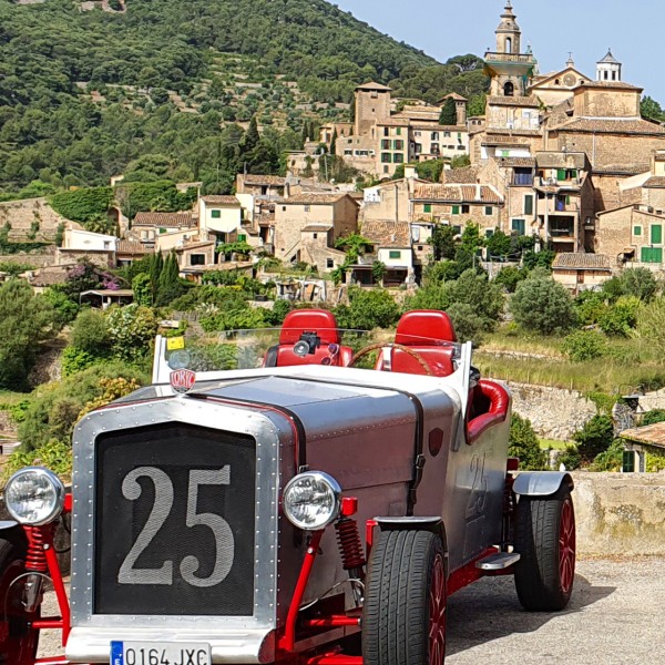 SlowTravel ECarTourValldemossa